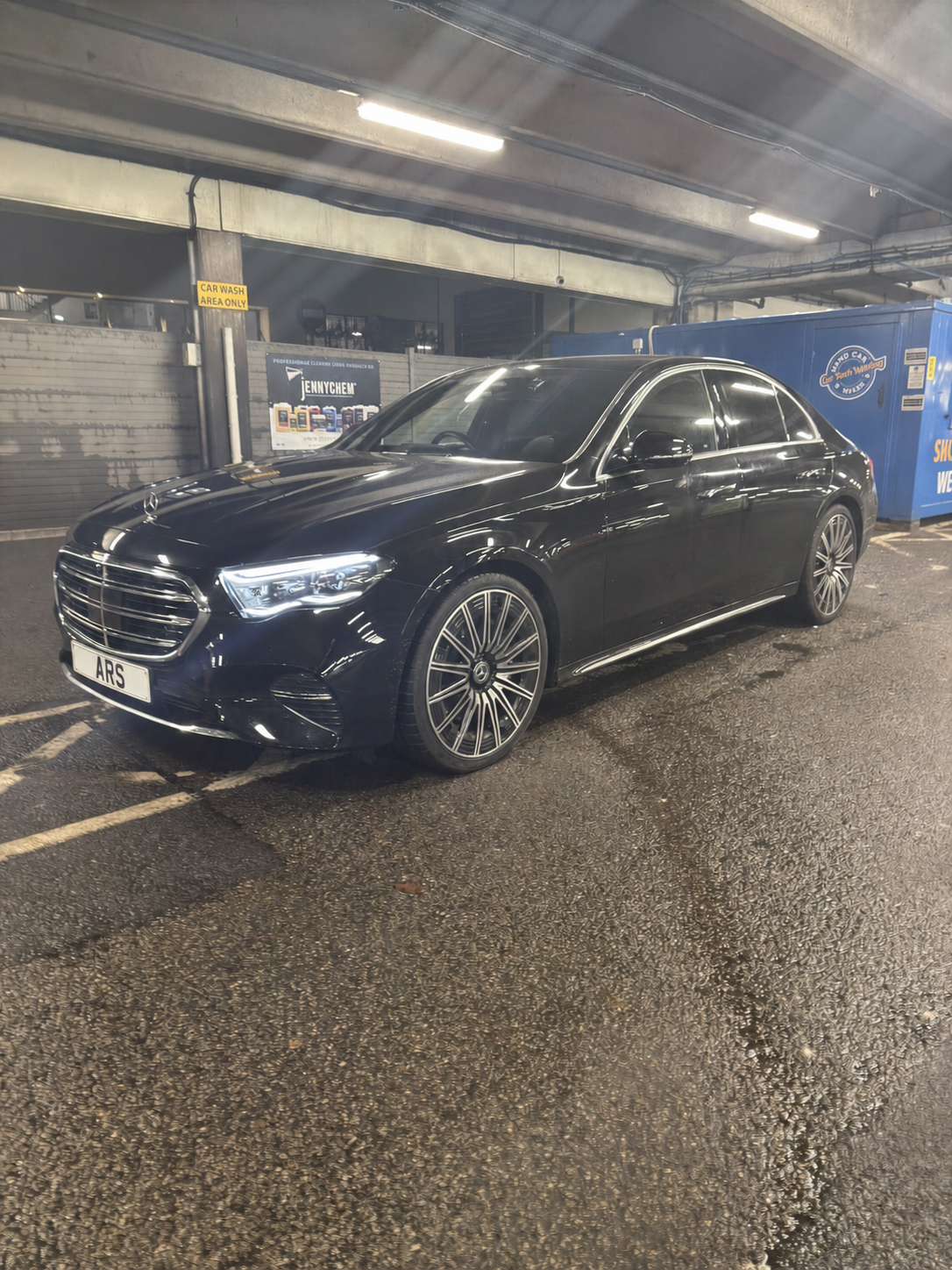 Mercedes S-Class (Blue)